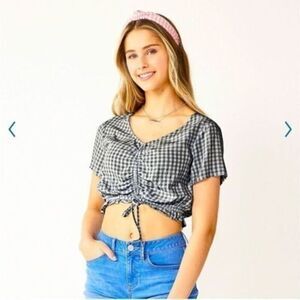 Juniors Short a sleeve Cinched Front Top - Black Plaid NWT - Size XL